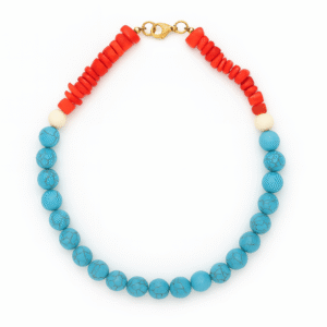 Collar de Cuentas Turquesa y Coral con Detalles Dorados — Estilo Moderno